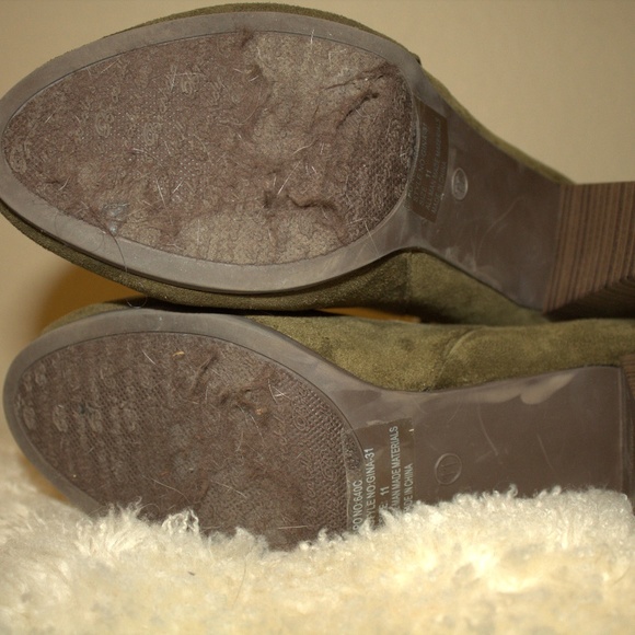 Olive Stacked Heel Bootie - Picture 6 of 8